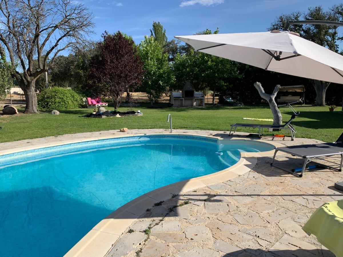 Villa Pancorbo Velayos Exteriör bild
